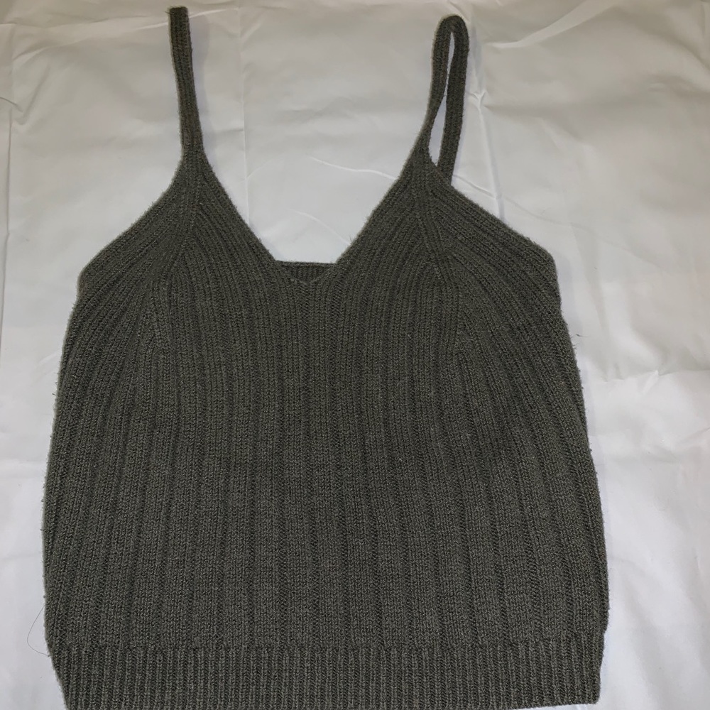 Green crop top